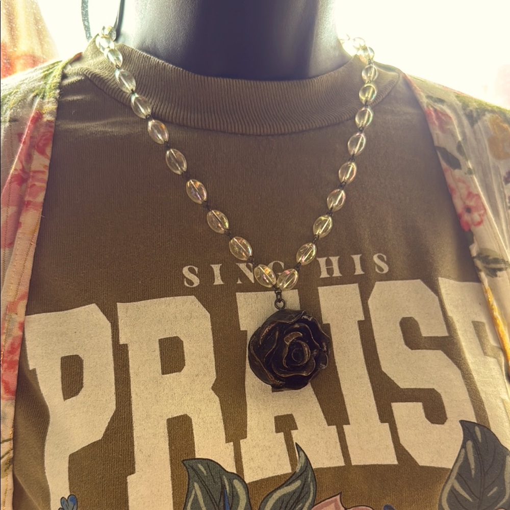 Elegant Black Rose Pendant Necklace